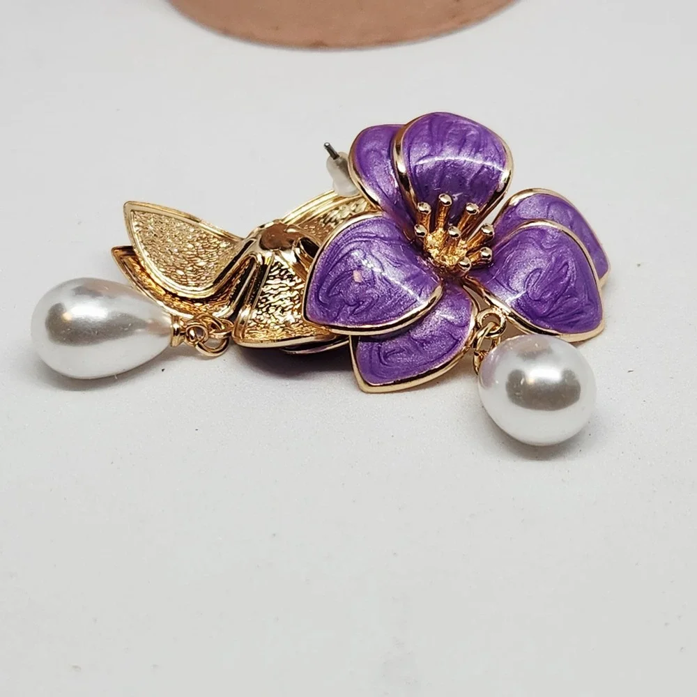 Purple Enamel‎ Flower Drop Earrings Gold Tone Faux Pearl Teardrop Floral Dangle